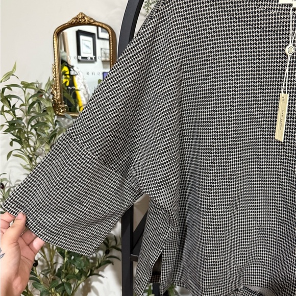 Max Studio black and Gray Relaxed Sweatshirt sweater size small - Picture 6 of 8